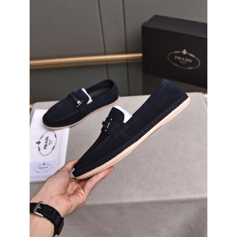 Pra*a leather shoes